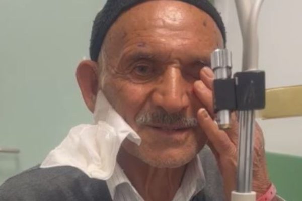 Samsun’da Kornea Nakli Başarıyla Gerçekleşti: Görme Yetisini Kazanan Hastanın Gözyaşları Sevinçten Aktı